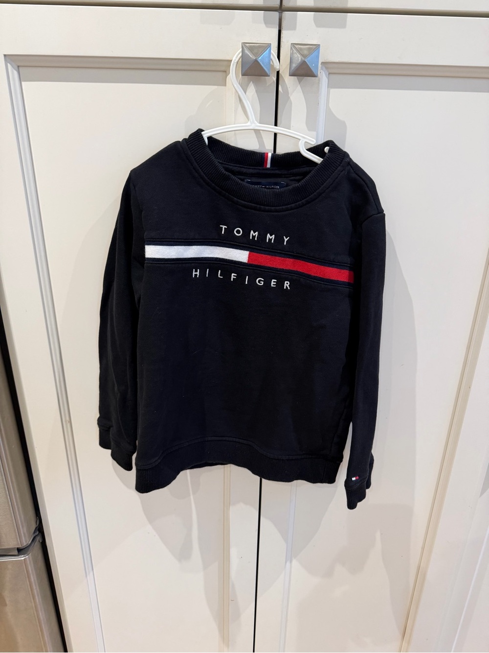 Tommy Hilfiger 6-7t Black Logo Pullover Sweatshirt